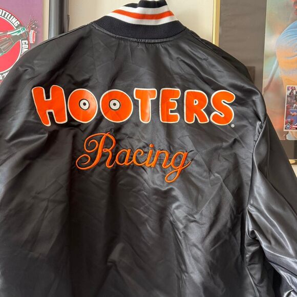 Vintage Hooters Racing Satin Bomber Jacket - Picture 5 of 7